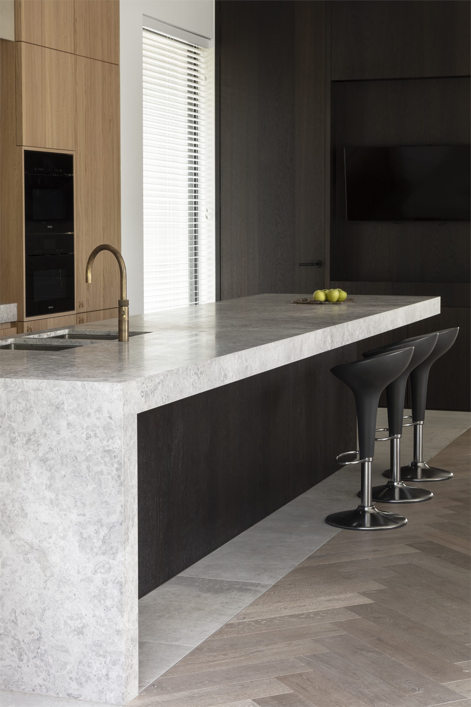 Nebula Gray doğal taş kullanılan modern proje uygulaması